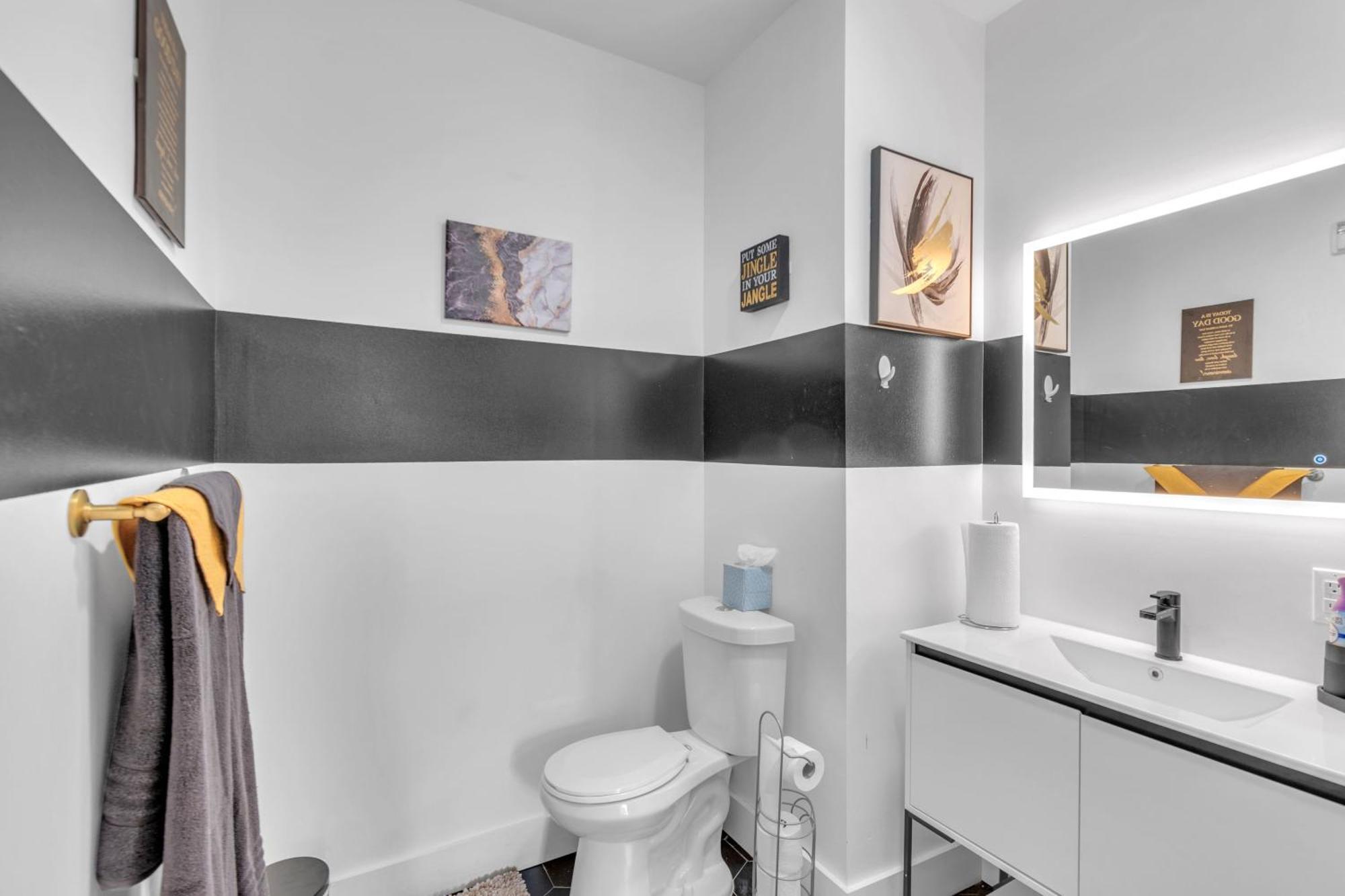 Royal Oasis Indoor Pool, Free Parking, Near Nyc Apartment Elizabeth Ngoại thất bức ảnh