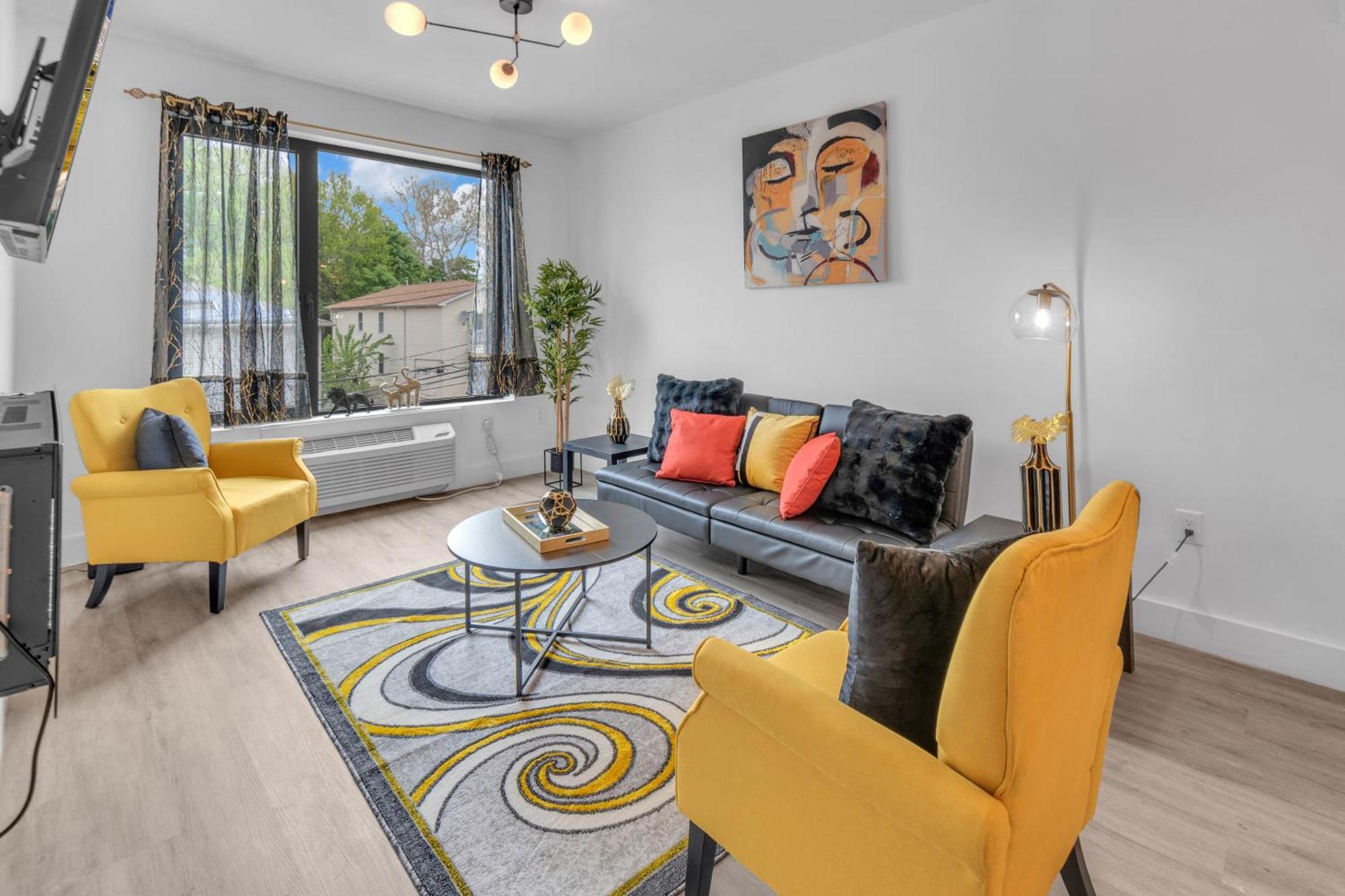 Royal Oasis Indoor Pool, Free Parking, Near Nyc Apartment Elizabeth Ngoại thất bức ảnh